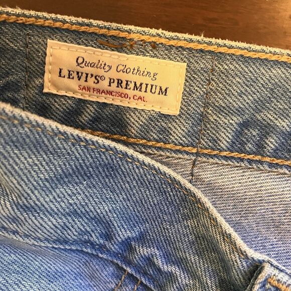 Levi’s 501 Men’s Light Wash Jeans 28x32 Button Fly NEW Big E Red Tab 100% Cotton - Picture 8 of 13